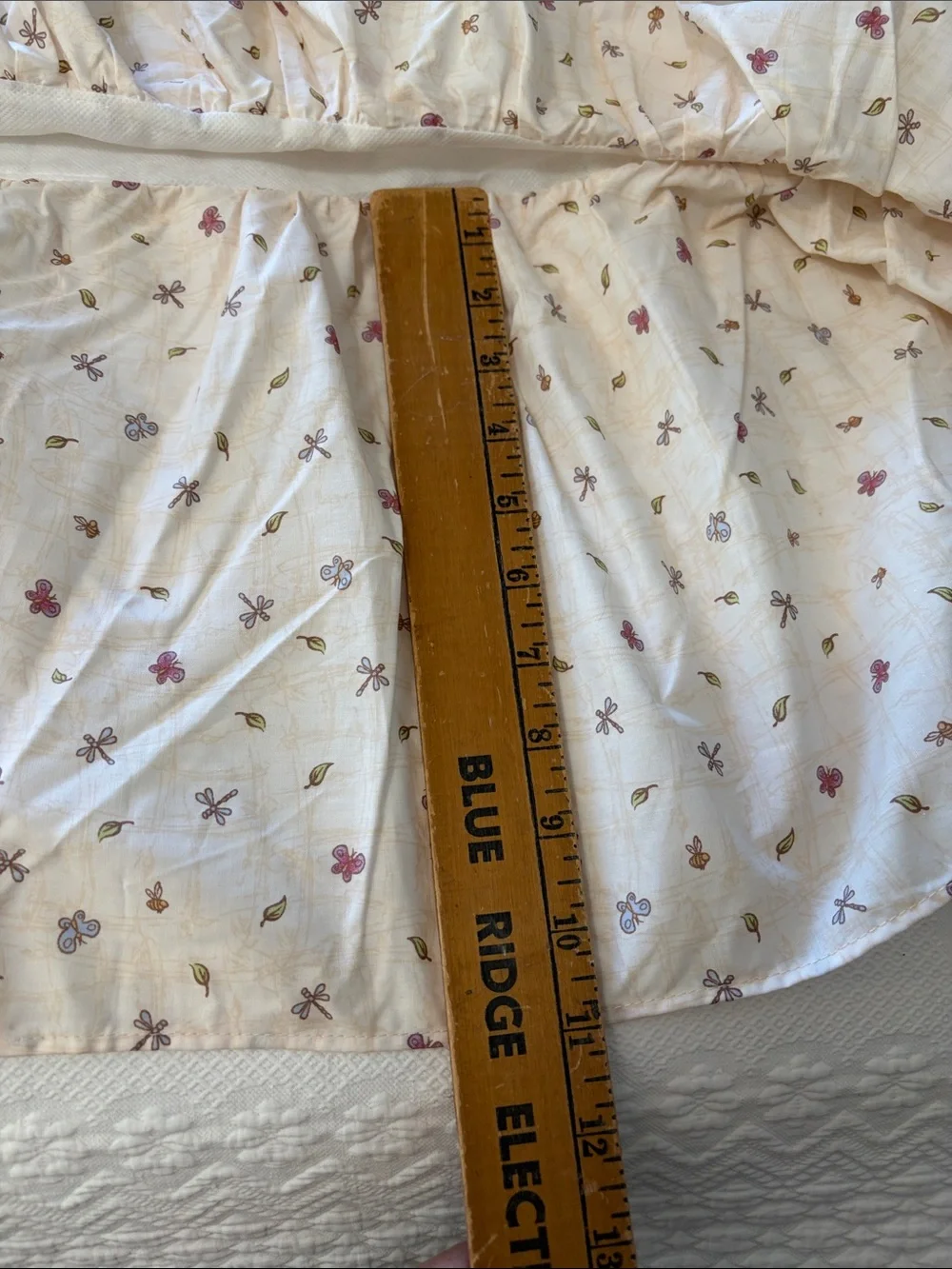 Set of Pooh bedding, crib sheet and dust ruffle